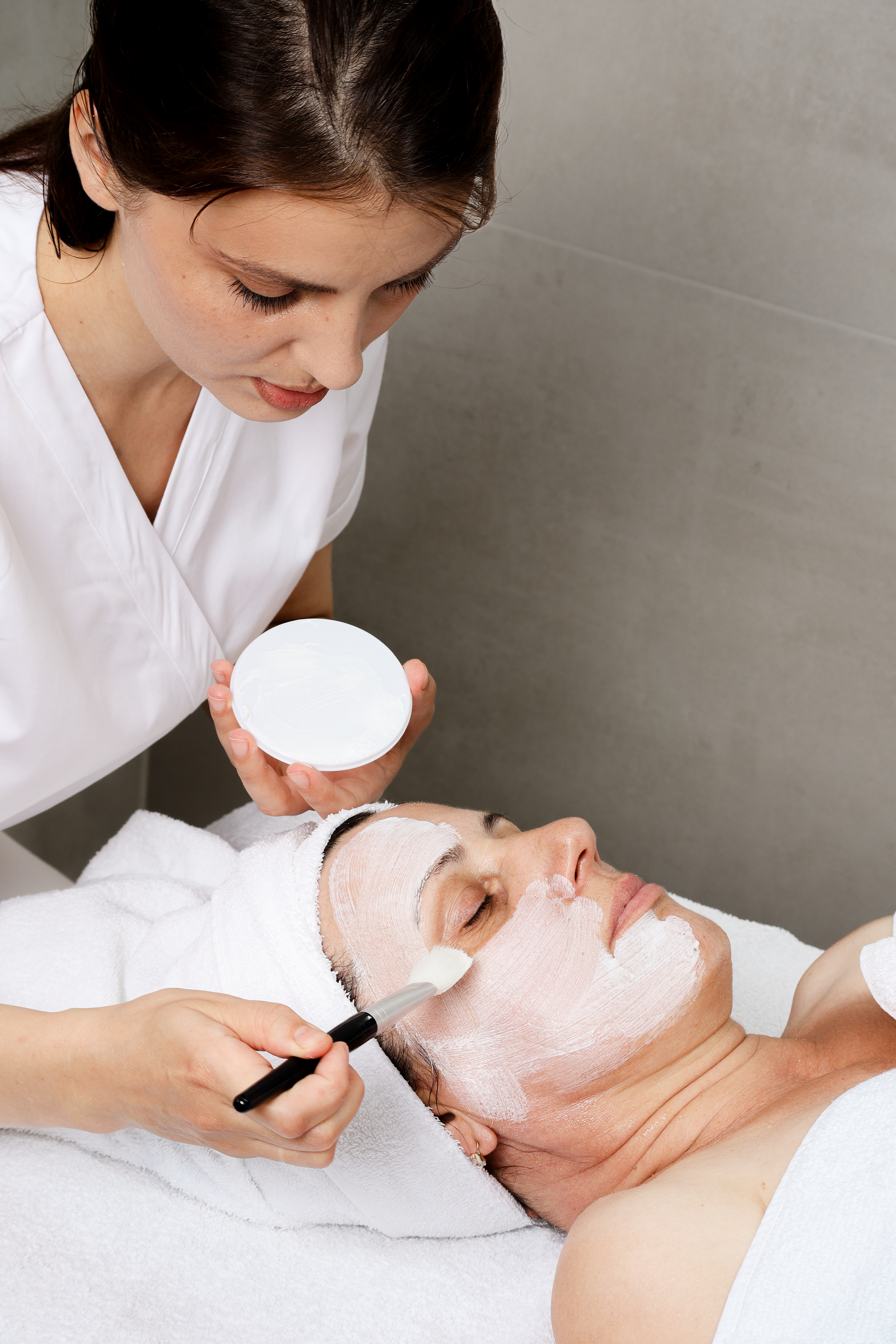 “Professional facial massage and lymphatic drainage in Bedfordshire”